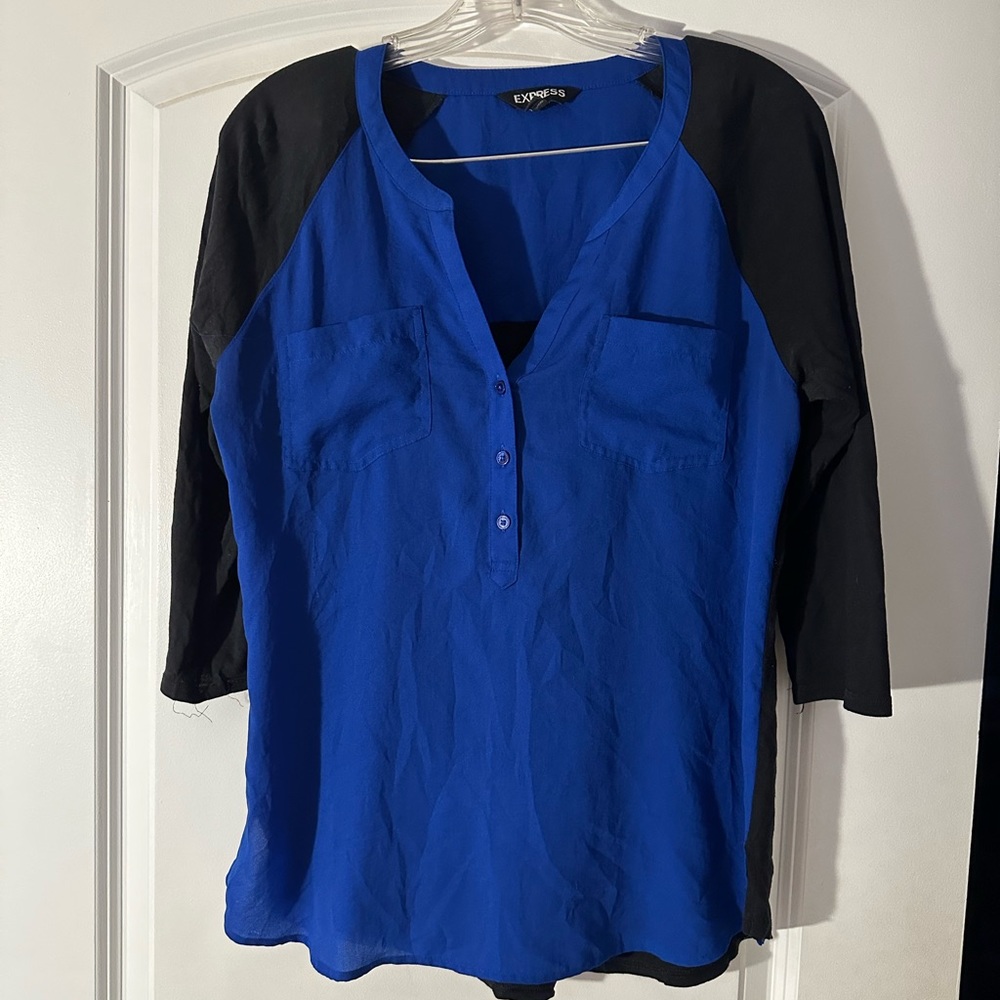 Express Blouse, Black and Blue, Size Medium